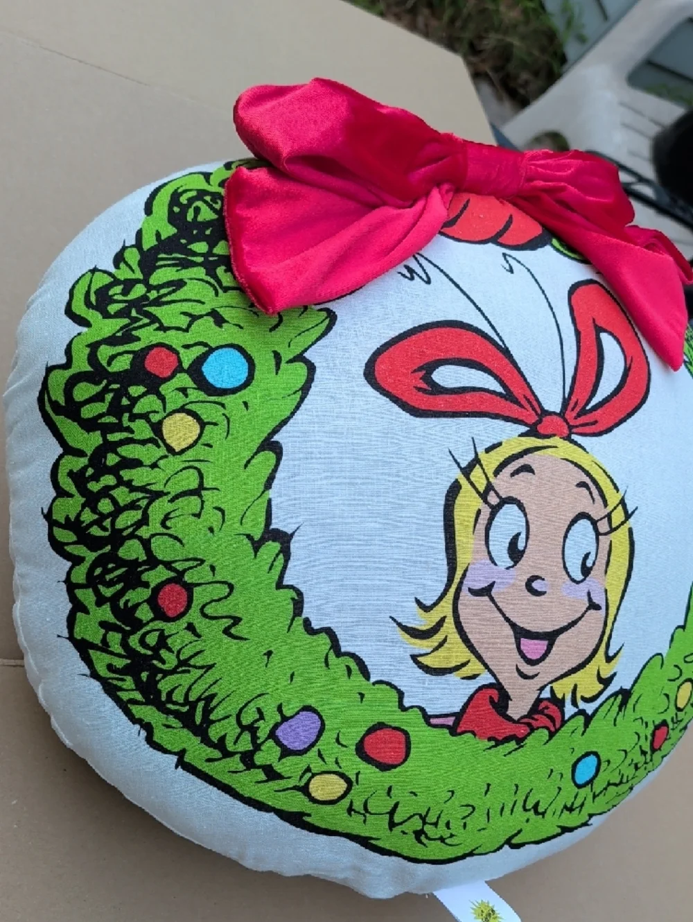The Grinch Cindy Lou Who Holiday Wreath Cartoon Bow Accent Pillow Classic Unique